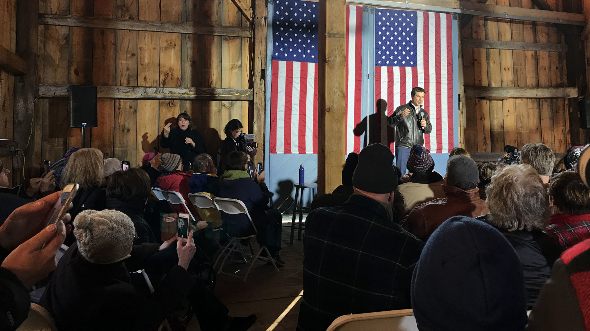 Buttigieg dials up some 'Straight Talk' for weekend bus tour